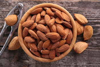 Almonds1.jpg