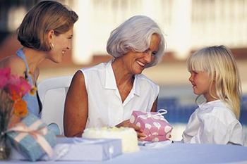 giving-gift-to-grandma