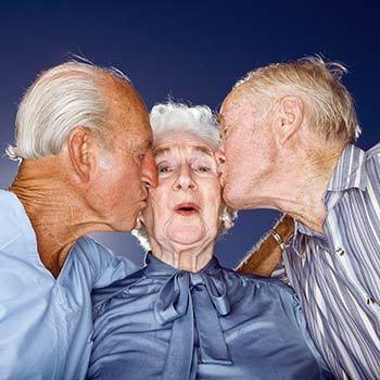 kissinggirls